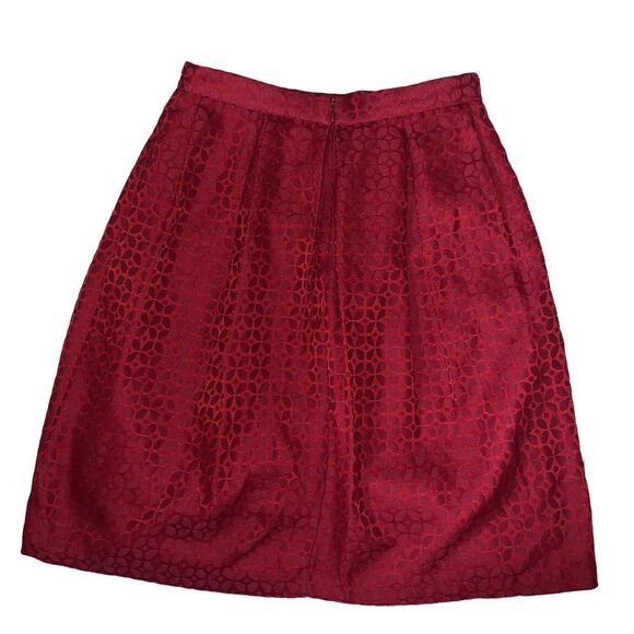 Hutch red textured with red flowers full skirt 10 - Picture 4 of 6